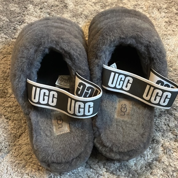 Ugg fluff yeah slides - Picture 2 of 5
